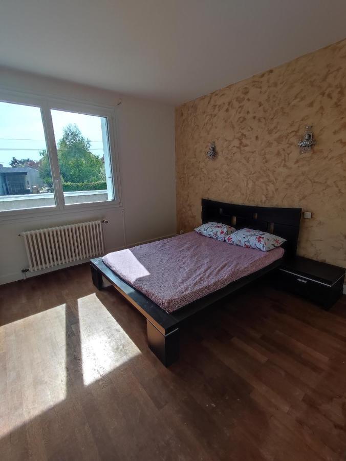 Agreable Appartement Familial Avec Jardin Blois Zewnętrze zdjęcie