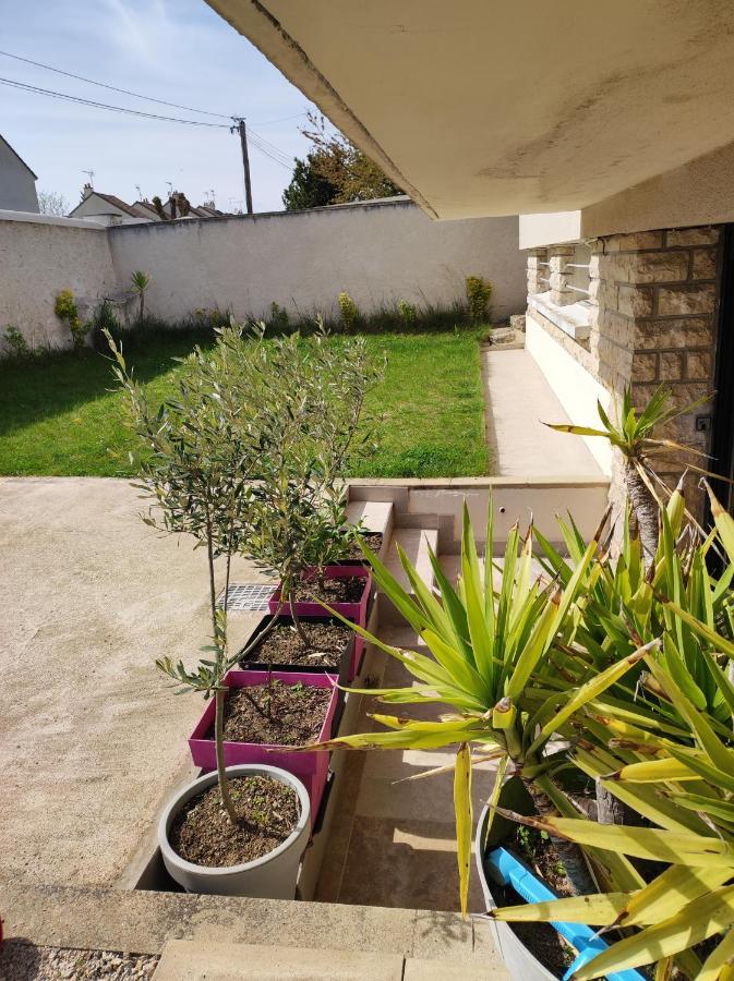 Agreable Appartement Familial Avec Jardin Blois Zewnętrze zdjęcie